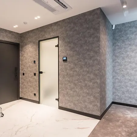 Lotus Luxury Hotell *