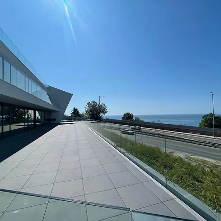 Хотел Lotus Luxury