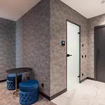 Hotel Lotus Luxury