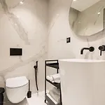 Hotel Lotus Luxury