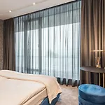 Lotus Luxury Hotel *