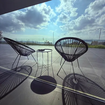 Lotus Luxury * 瓦爾納